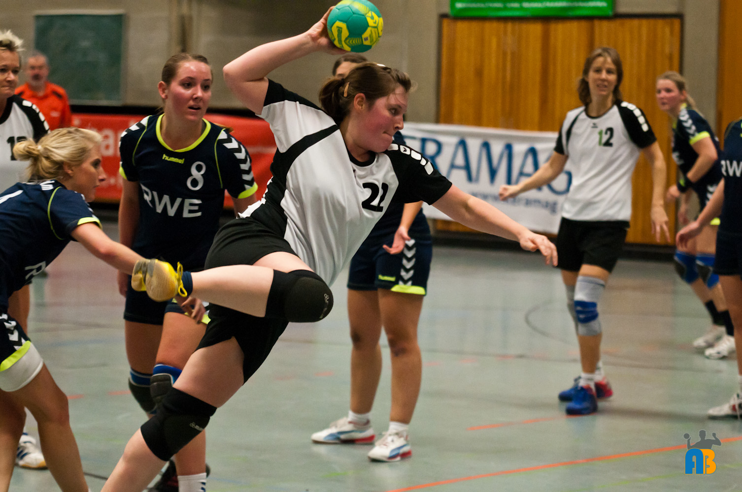 TVR Damen unterliegen knapp dem RSV Mülheim