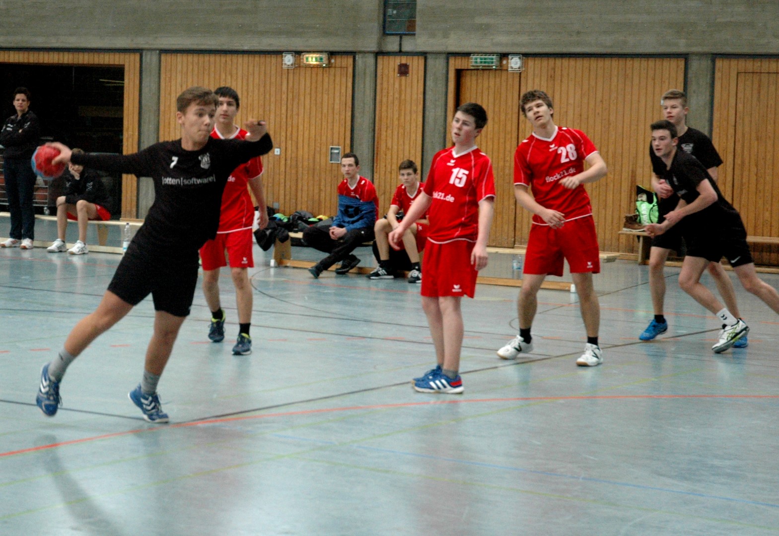 Mit einem 38:17-Sieg gegen Eller festigt die B-Jugend Platz eins der Tabelle