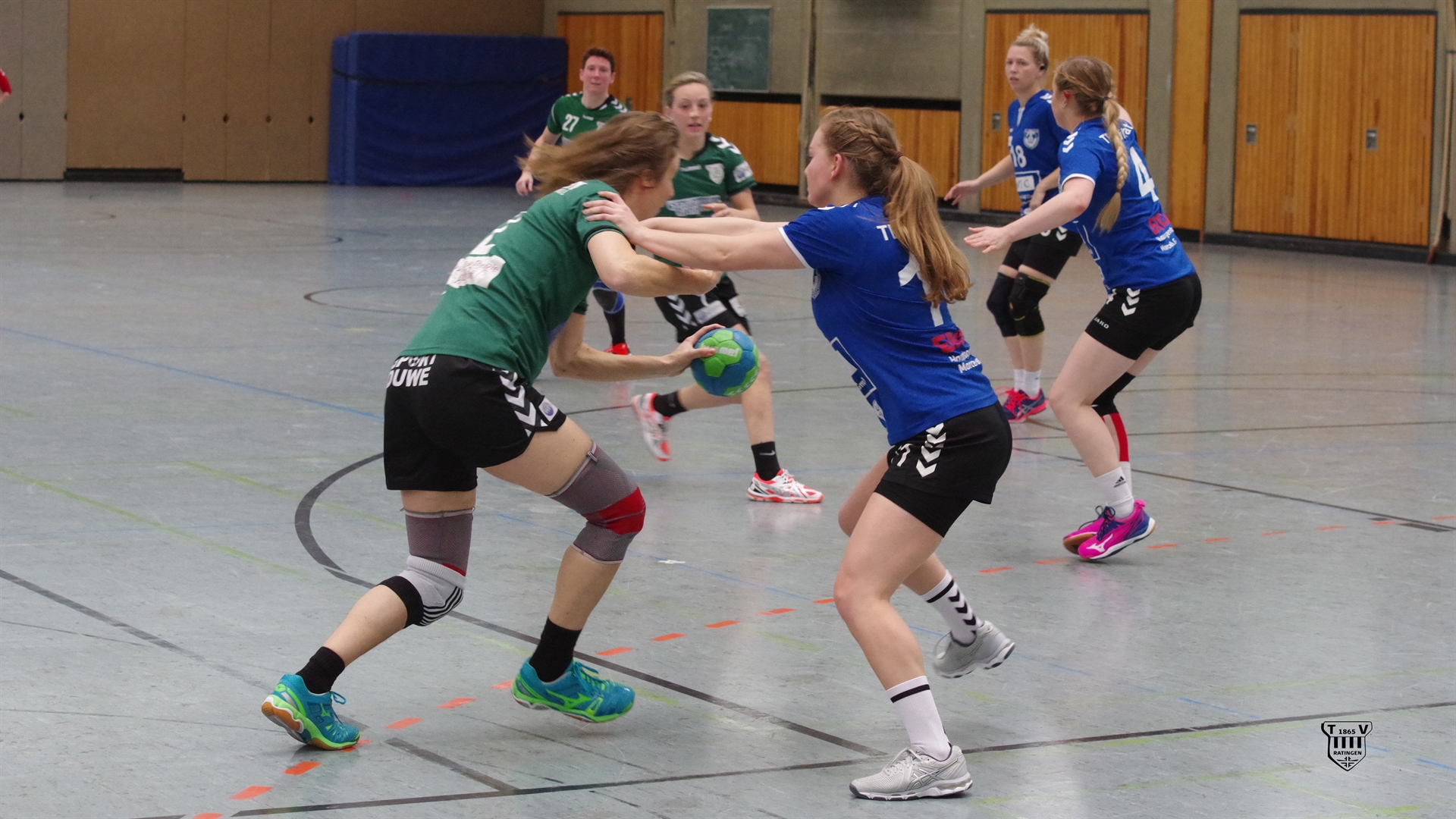 Erste Damen gewinnen in Haan