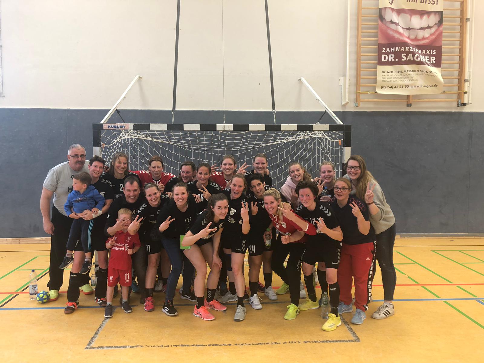 Erste Damen beenden Hinrunde mit deutlichem Sieg in Wuppertal