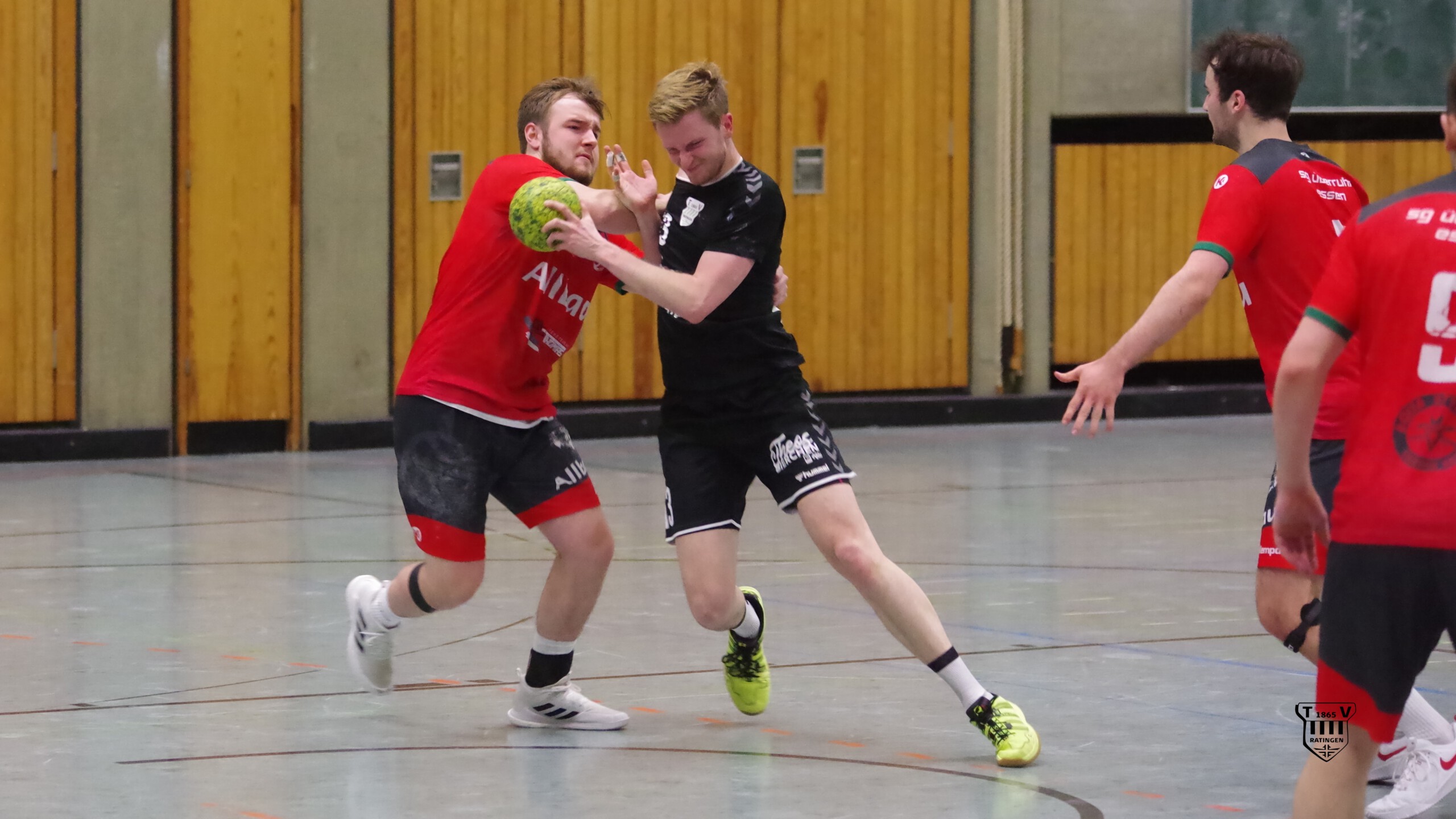 Sieg und Niederlage der 2. Herren beim Doppelspieltag gegen SG Überruhr II