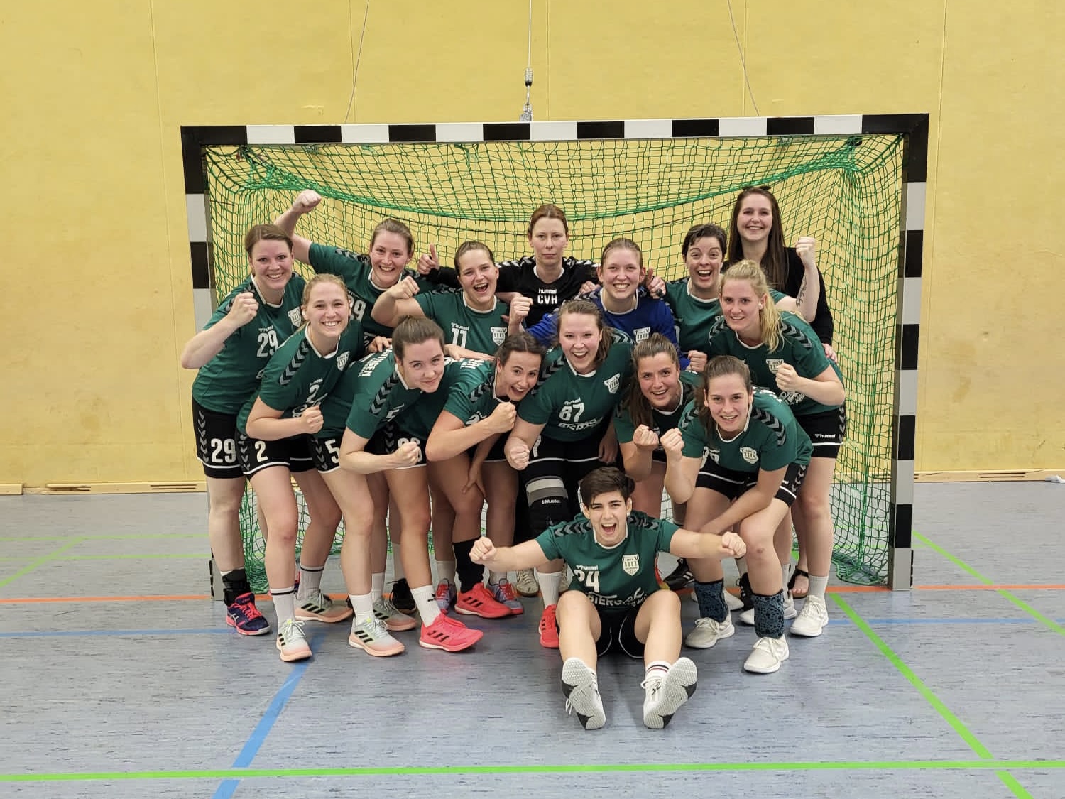Erste Damen gewinnen im Mittwochsspiel gegen Überruhr III